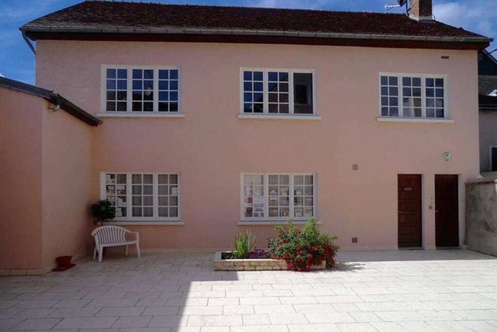 Coeur de Ville, Charmant 2 pieces, Parking/Wifi ! Chartres Extérieur photo