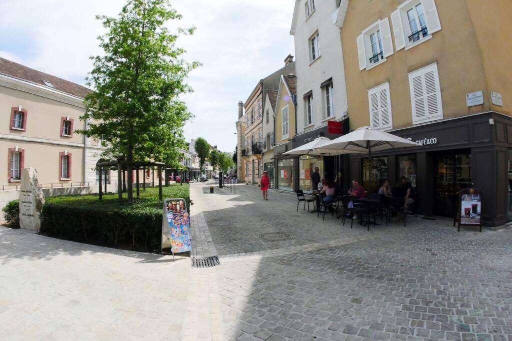 Coeur de Ville, Charmant 2 pieces, Parking/Wifi ! Chartres Extérieur photo